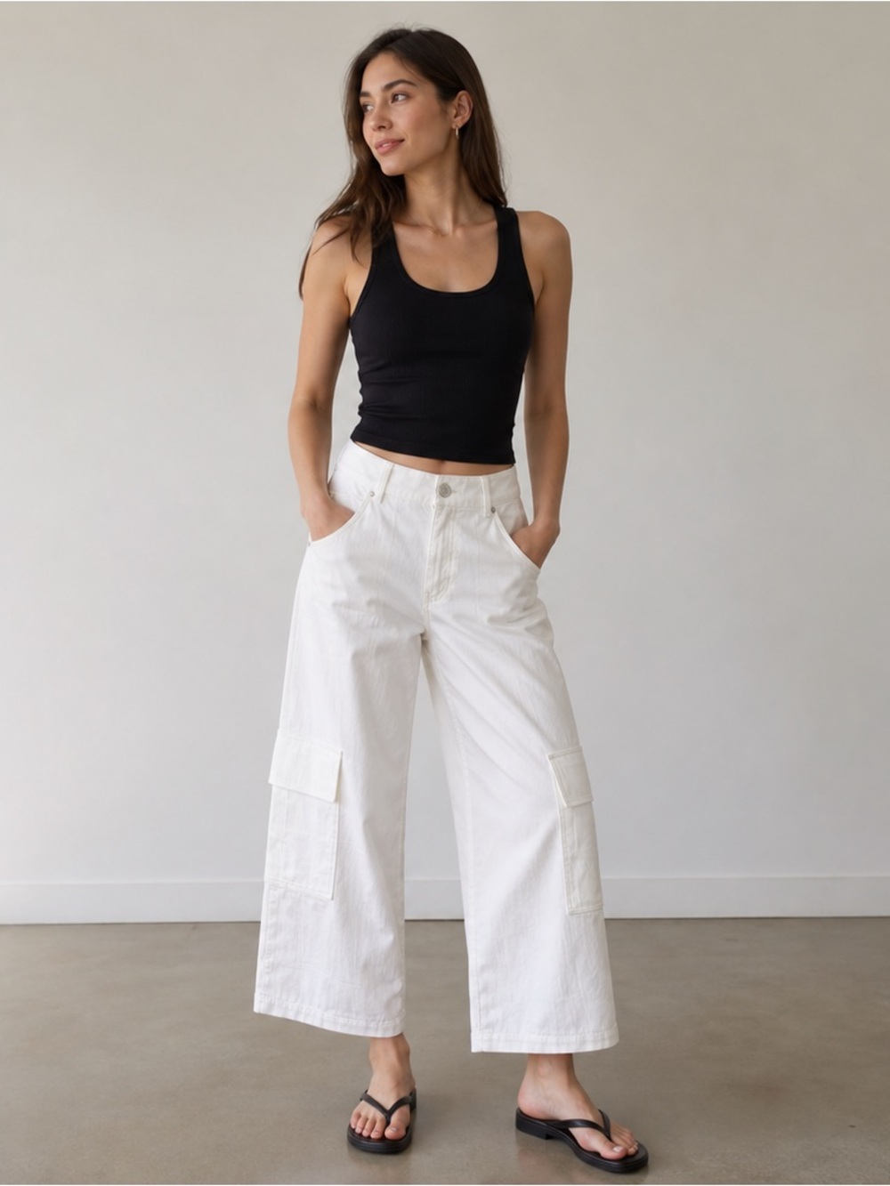 LE JEAN Whiteโ Cargo Pants Wide Leg Cropped High Waist Minimalist size Small